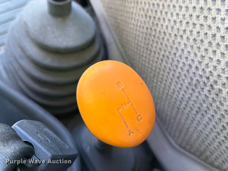 image for item YA1825 2023 John Deere 5100E MFWD tractor