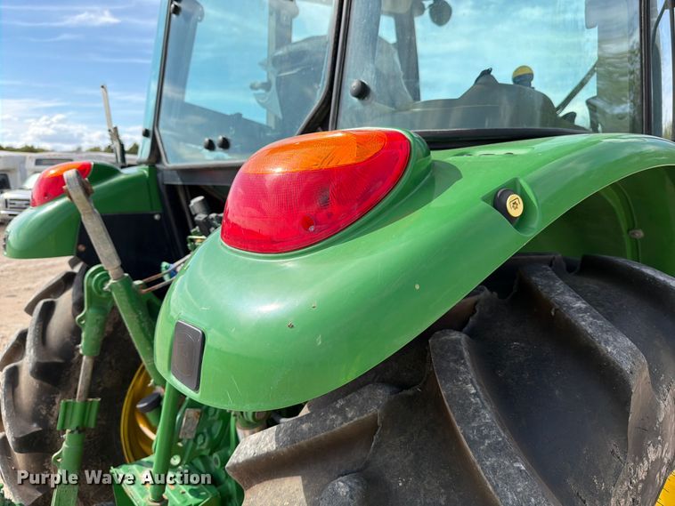 image for item YA1826 2020 John Deere 5100M MFWD tractor