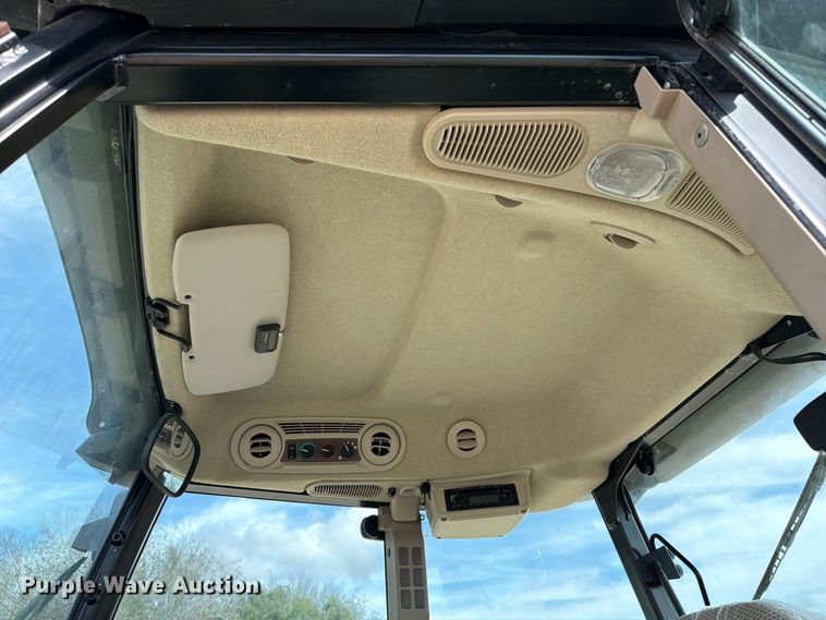 image for item YA1826 2020 John Deere 5100M MFWD tractor