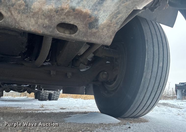 image for item DK0202 2002 Peterbilt 320 roll-off container truck