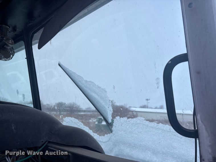 image for item DK0202 2002 Peterbilt 320 roll-off container truck