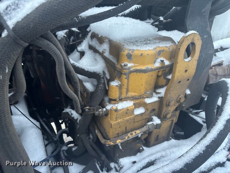 image for item DK0202 2002 Peterbilt 320 roll-off container truck