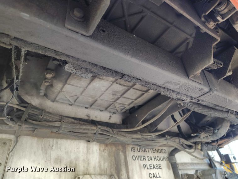 image for item DT0750 2012 Utility VS2RA refrigerated van trailer