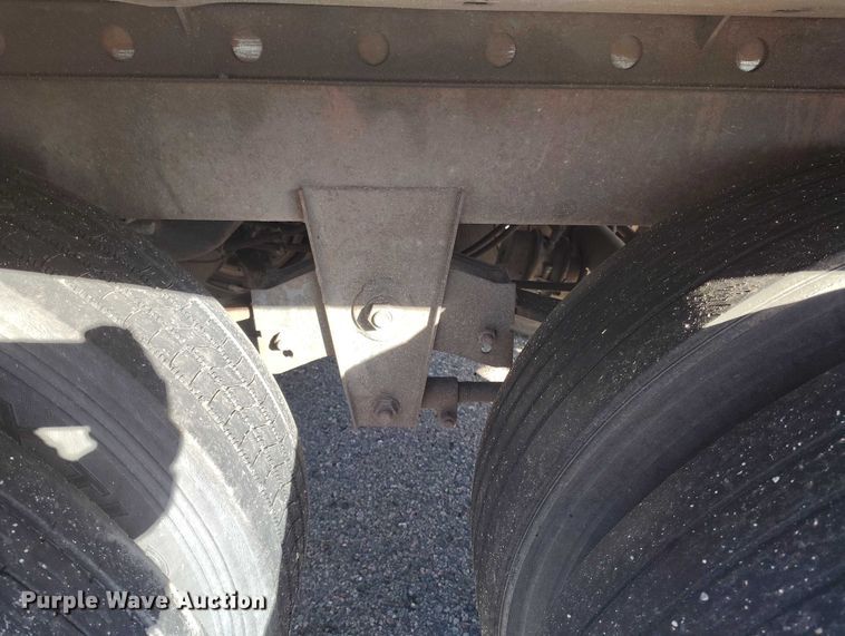 image for item DT0752 2011 Utility refrigerated van trailer