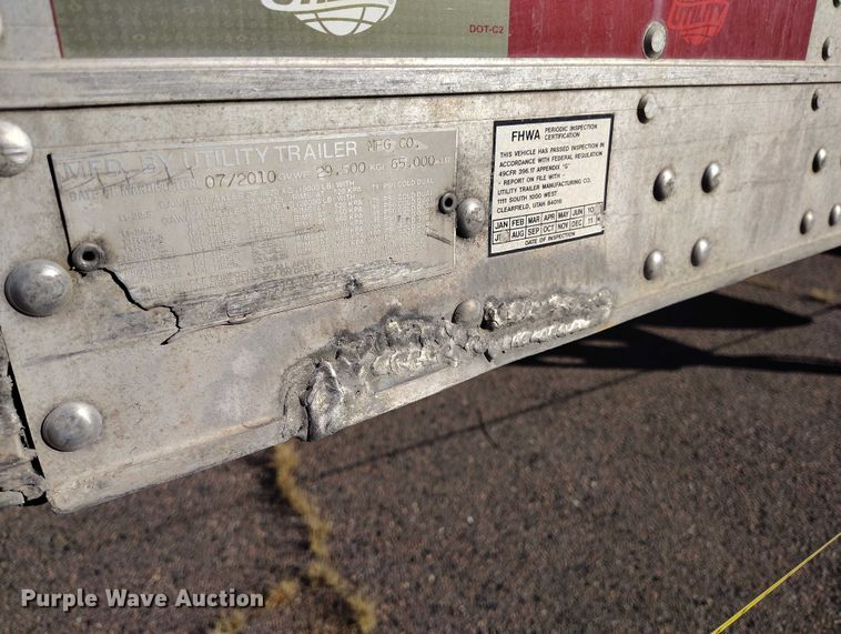 image for item DT0752 2011 Utility refrigerated van trailer