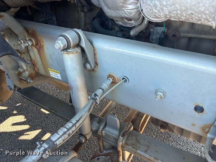 image for item DT2769 2019 Freightliner Cascadia semi truck