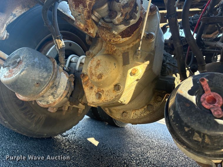 image for item DT2769 2019 Freightliner Cascadia semi truck