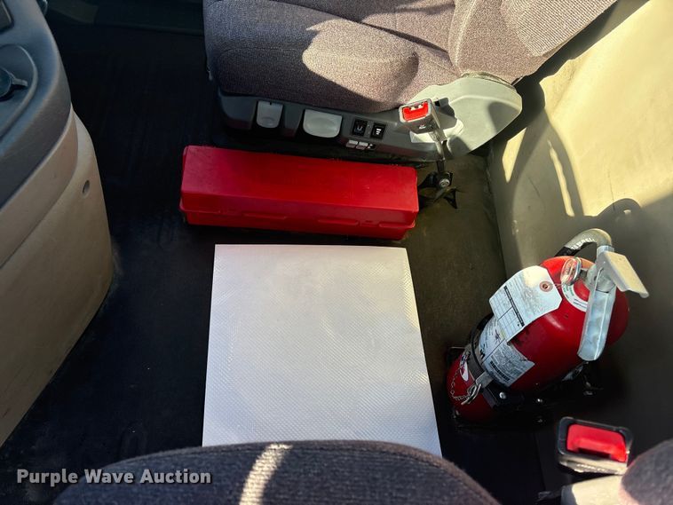 image for item DT2769 2019 Freightliner Cascadia semi truck