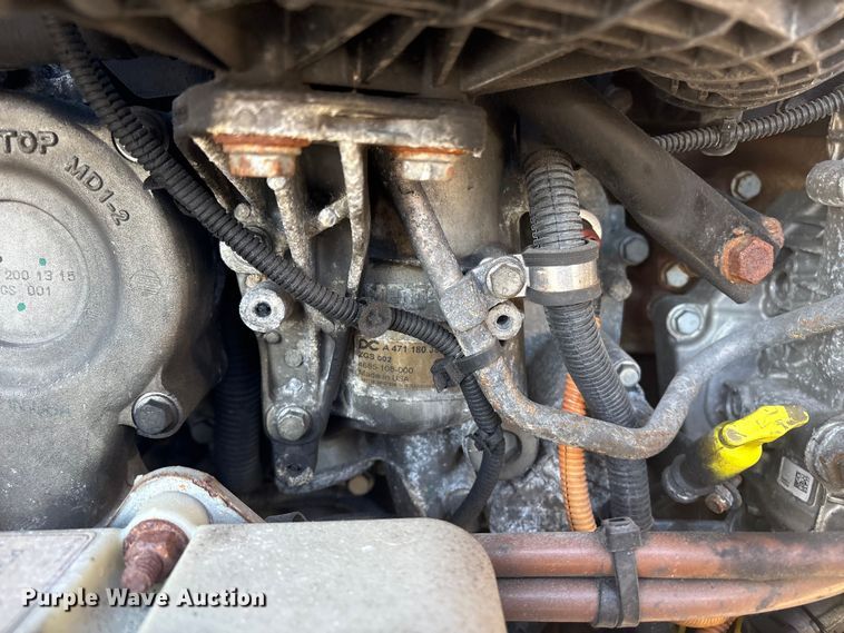 image for item DT2769 2019 Freightliner Cascadia semi truck