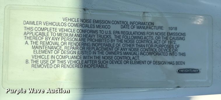 image for item DT2769 2019 Freightliner Cascadia semi truck