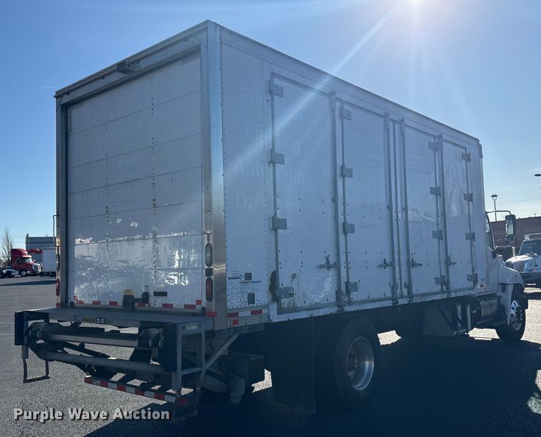 image for item DT2770 2018 Hino 268 box truck