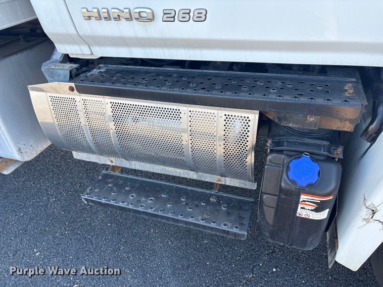 image for item DT2770 2018 Hino 268 box truck