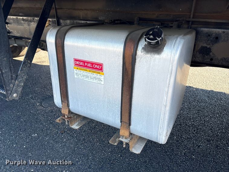 image for item DT2770 2018 Hino 268 box truck