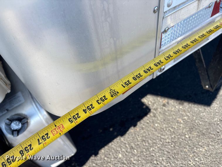 image for item DT2770 2018 Hino 268 box truck