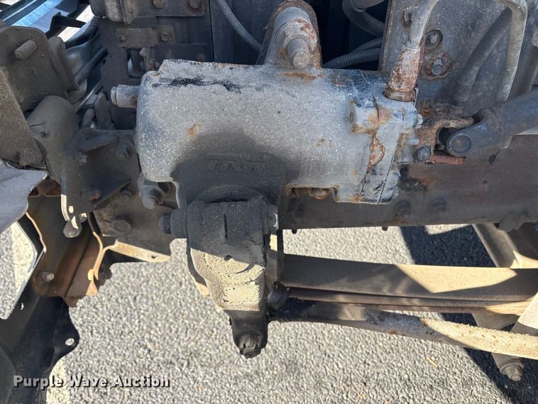 image for item DT2770 2018 Hino 268 box truck