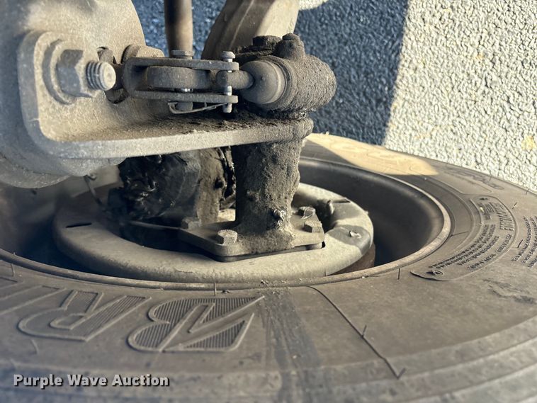 image for item DT2770 2018 Hino 268 box truck