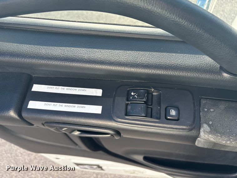 image for item DT2770 2018 Hino 268 box truck