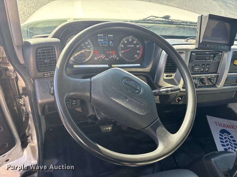 image for item DT2770 2018 Hino 268 box truck