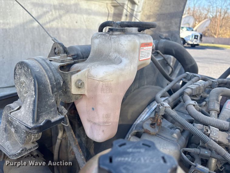 image for item DT2770 2018 Hino 268 box truck