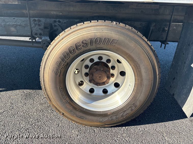 image for item DT2770 2018 Hino 268 box truck