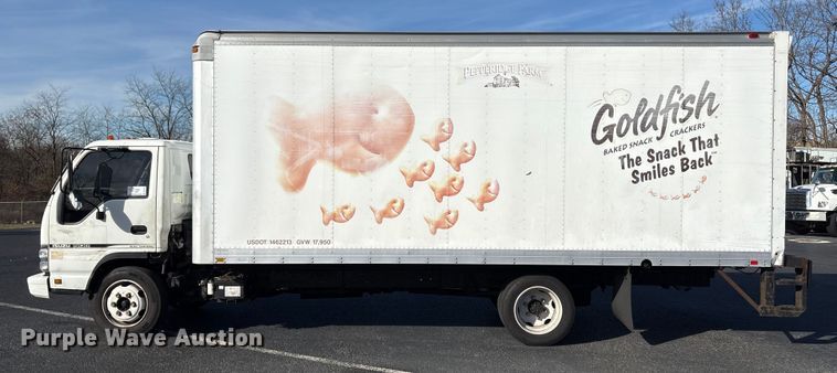 image for item DT2771 2006 Isuzu NQR box truck