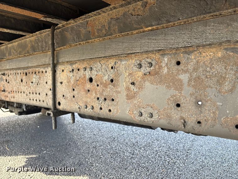 image for item DT2771 2006 Isuzu NQR box truck