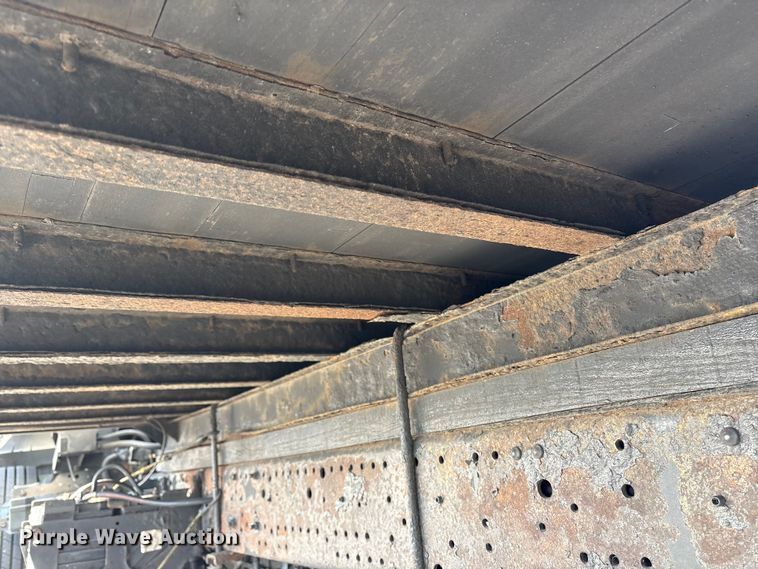 image for item DT2771 2006 Isuzu NQR box truck