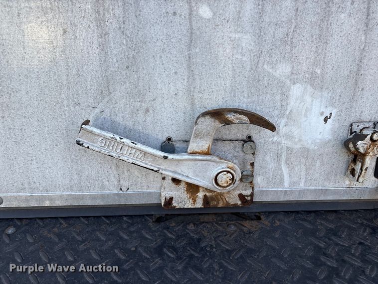 image for item DT2771 2006 Isuzu NQR box truck