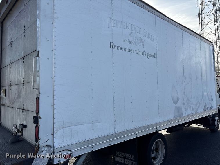 image for item DT2771 2006 Isuzu NQR box truck