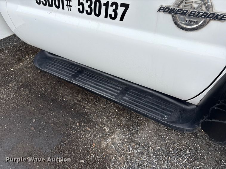 image for item DT2772 2012 Ford F550 utility / service truck