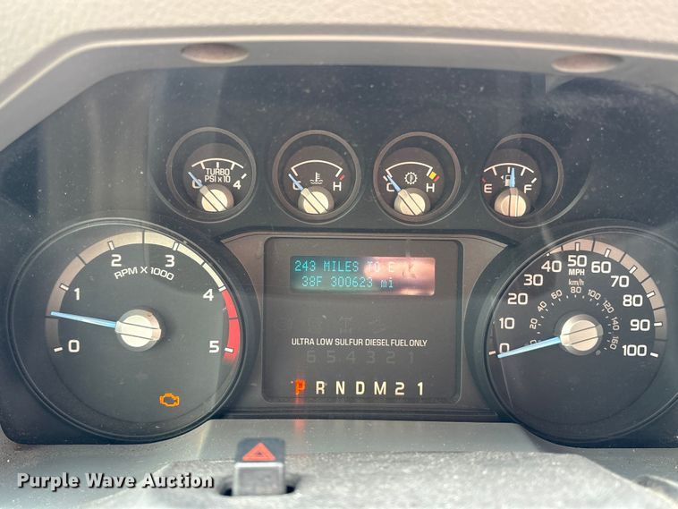 image for item DT2772 2012 Ford F550 utility / service truck