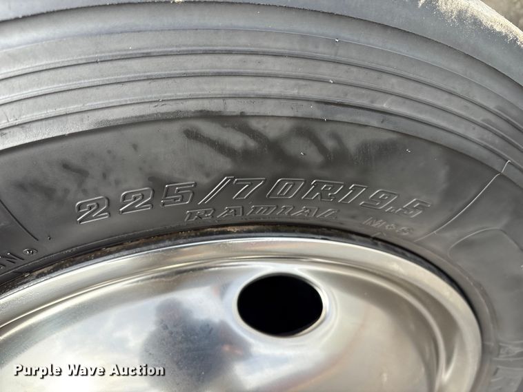 image for item DT2772 2012 Ford F550 utility / service truck