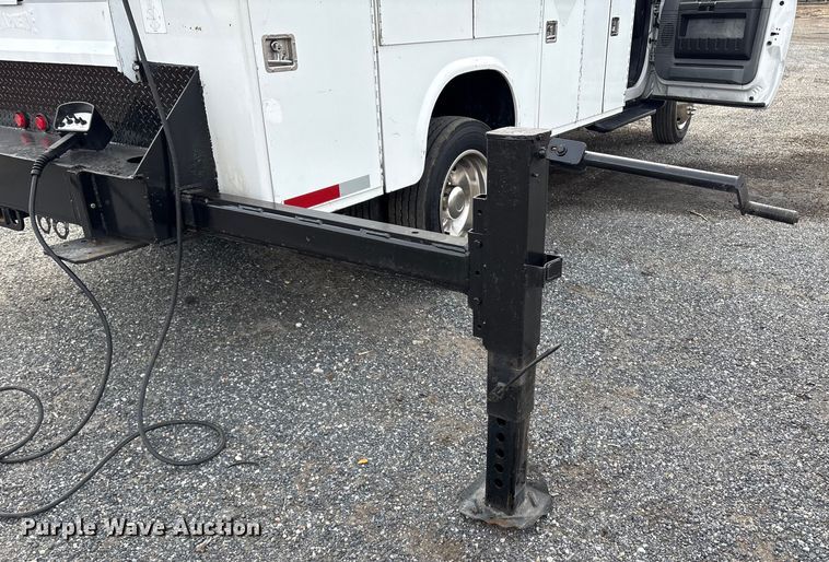 image for item DT2772 2012 Ford F550 utility / service truck