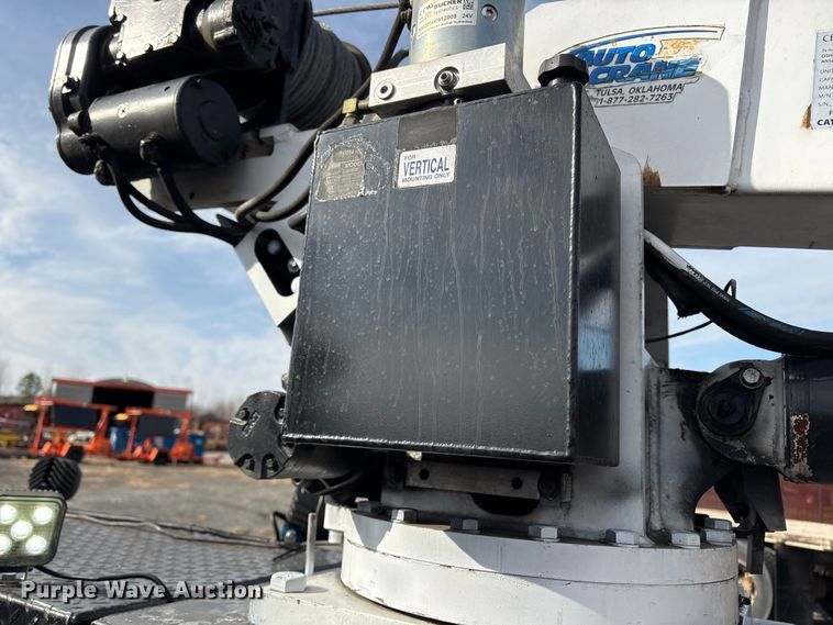 image for item DT2772 2012 Ford F550 utility / service truck