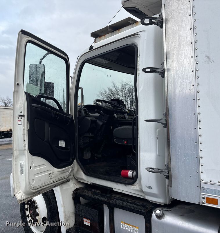 image for item DT2773 2017 Hino 268 refrigerated truck