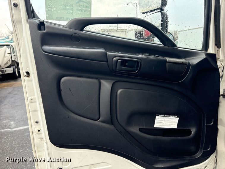 image for item DT2773 2017 Hino 268 refrigerated truck