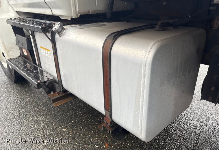 image for item DT2773 2017 Hino 268 refrigerated truck