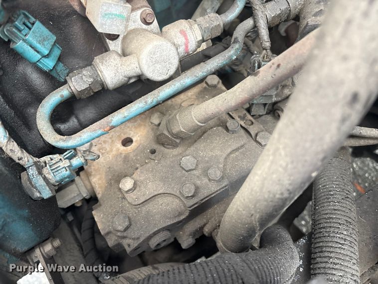 image for item DT2774 2005 International 4300 box truck