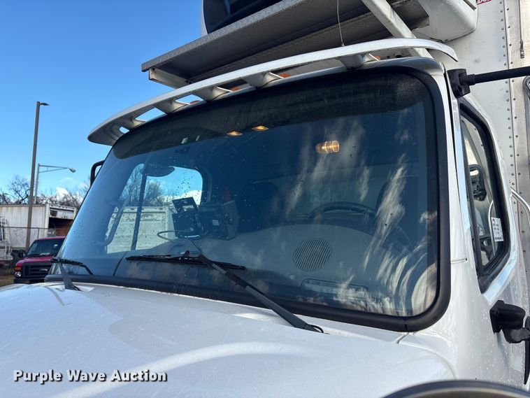 image for item DT2775 2017 Freightliner Business Class M2 refrigerated truck