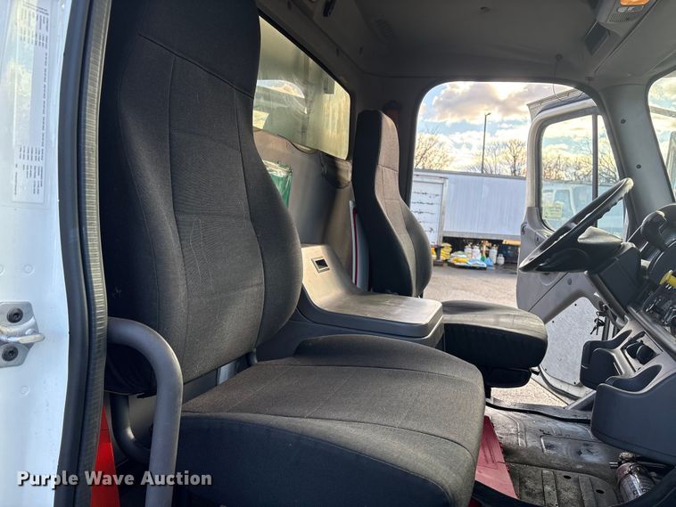 image for item DT2775 2017 Freightliner Business Class M2 refrigerated truck