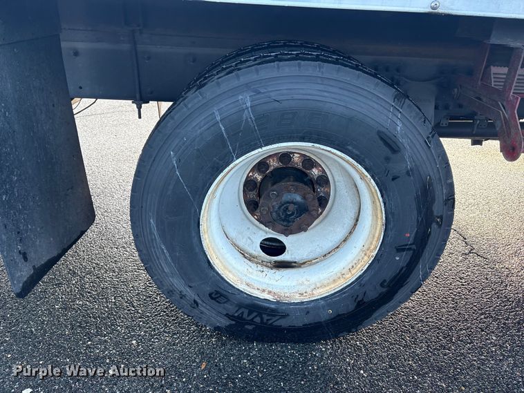 image for item DT2775 2017 Freightliner Business Class M2 refrigerated truck