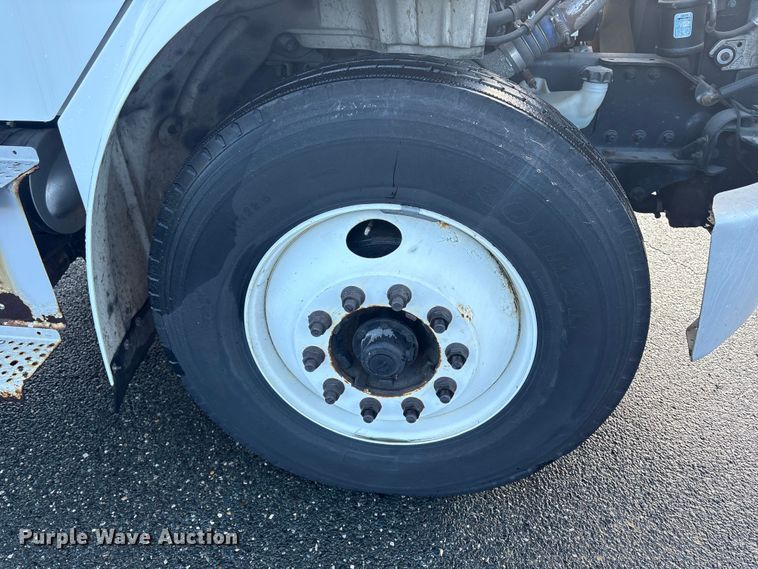 image for item DT2775 2017 Freightliner Business Class M2 refrigerated truck