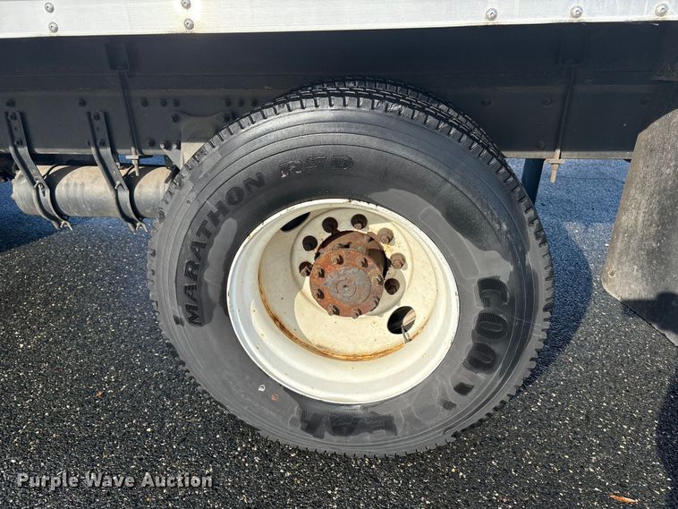 image for item DT2775 2017 Freightliner Business Class M2 refrigerated truck