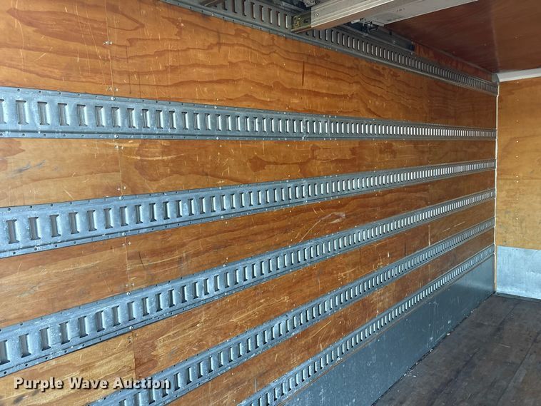 image for item DT2775 2017 Freightliner Business Class M2 refrigerated truck