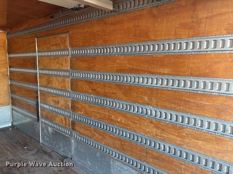 image for item DT2775 2017 Freightliner Business Class M2 refrigerated truck