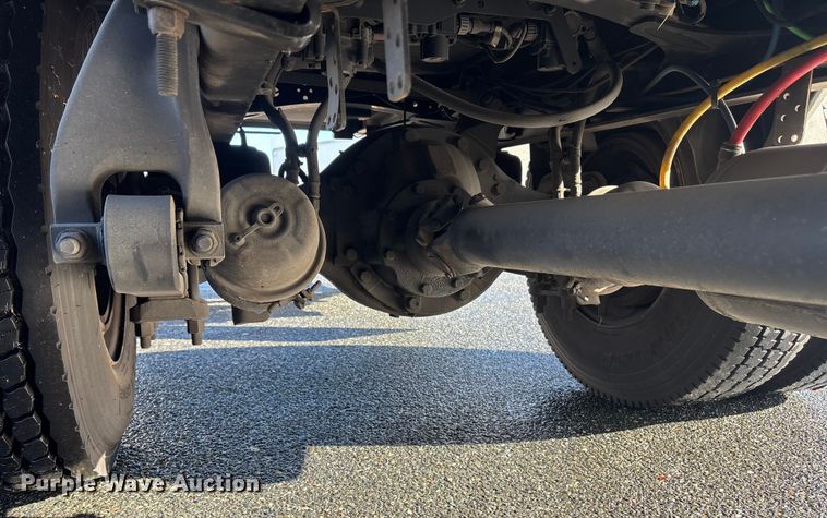 image for item DT2775 2017 Freightliner Business Class M2 refrigerated truck