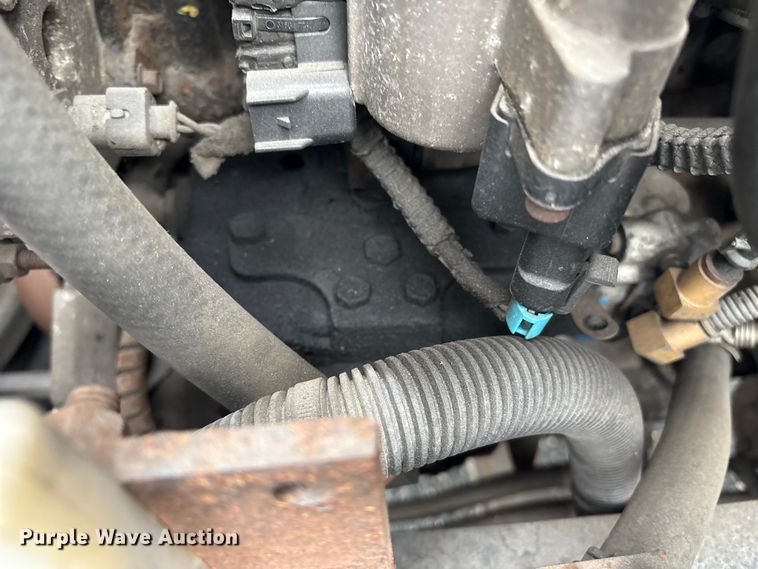 image for item DT2776 2015 International 4300 box truck