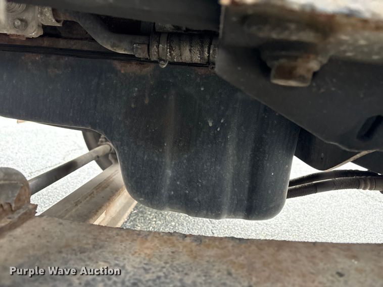 image for item DT2776 2015 International 4300 box truck