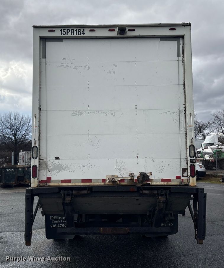 image for item DT2776 2015 International 4300 box truck