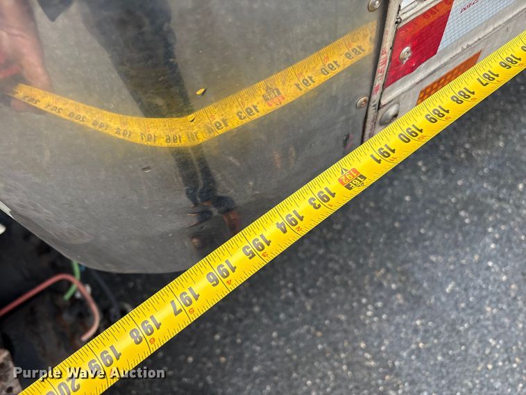 image for item DT2776 2015 International 4300 box truck